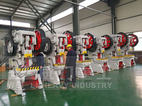 經(jīng)過(guò)6s整頓后的沖床車間