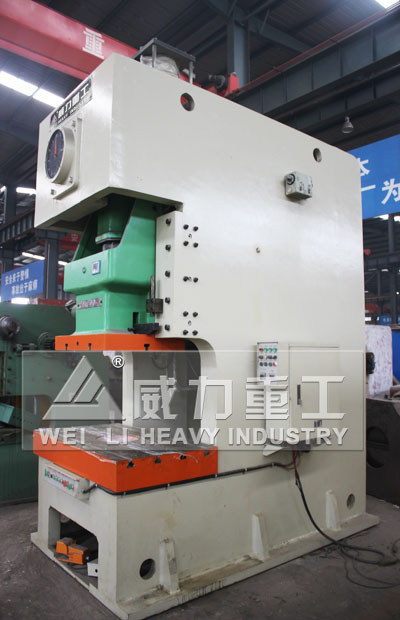 250噸氣動(dòng)沖床