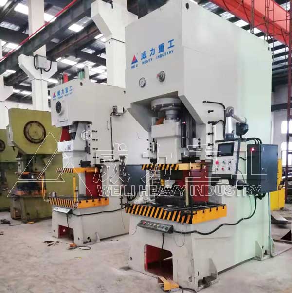 200噸快速液壓沖床