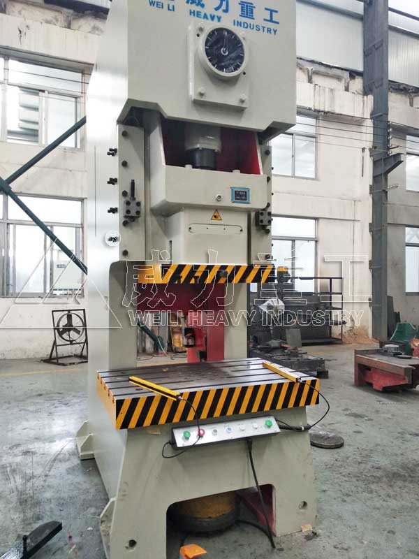 100噸氣動(dòng)沖床壓力機(jī)